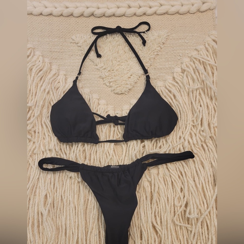 2 piece black swim suit